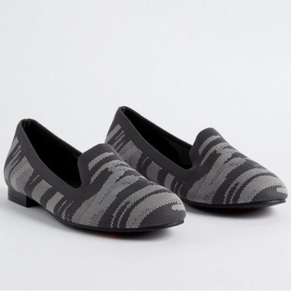 NWT Torrid Stretch Knit Loafer (WW) Grey Zebra Stripe - Picture 1 of 8